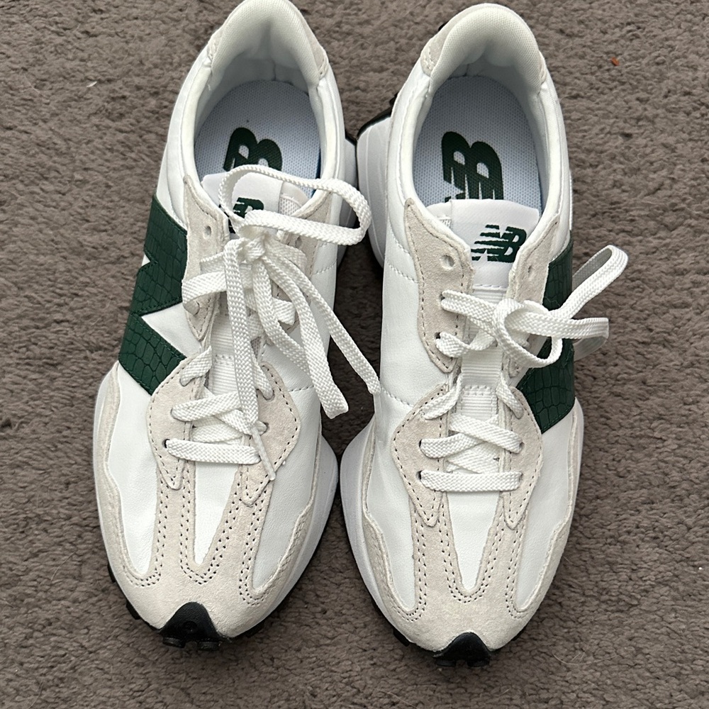 New Balance White and Dark Green Sneakers - Picture 2 of 5